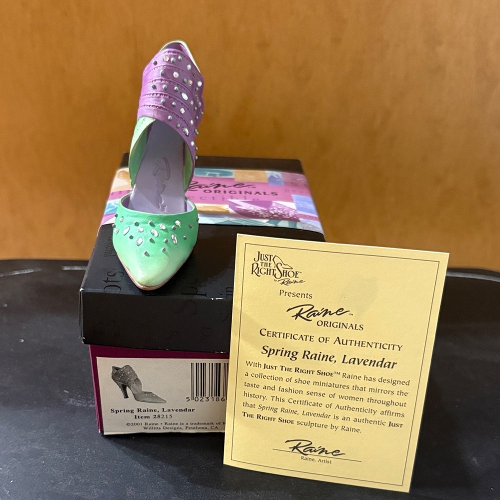 Just The Right Shoe Lavender and Green Heels - Picture 4 of 5